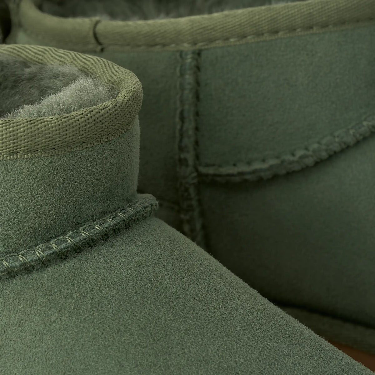 Women's Classic Ultra Mini Boot